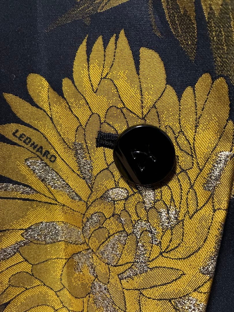 【極美品】LEONARD レオナール 金糸 菊柄 ロングコート 花柄 黒×金40