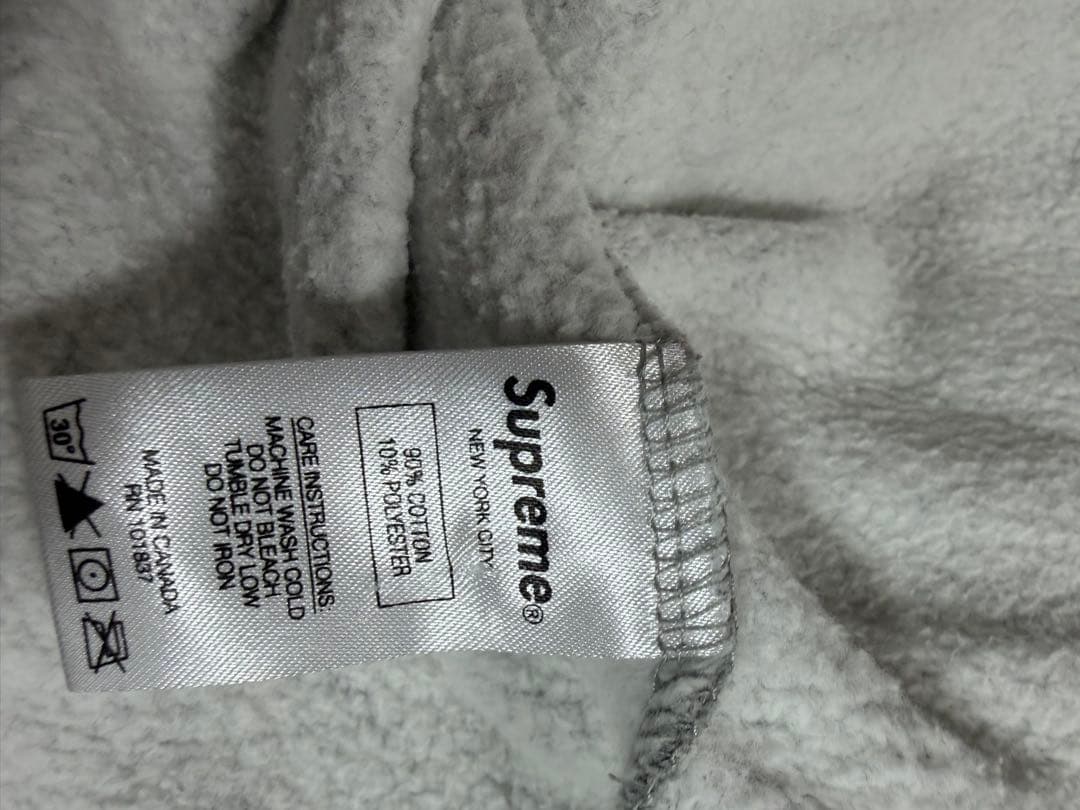 supreme パーカーとニットキャップのセット