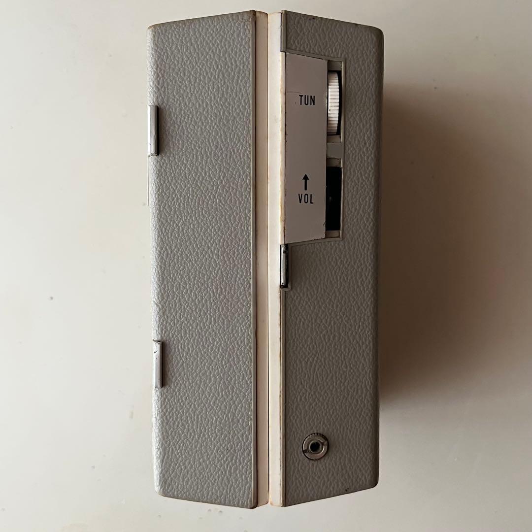 昭和レトロ　東芝トランジスタークロックラジオモデル 6C-767 ジャンク