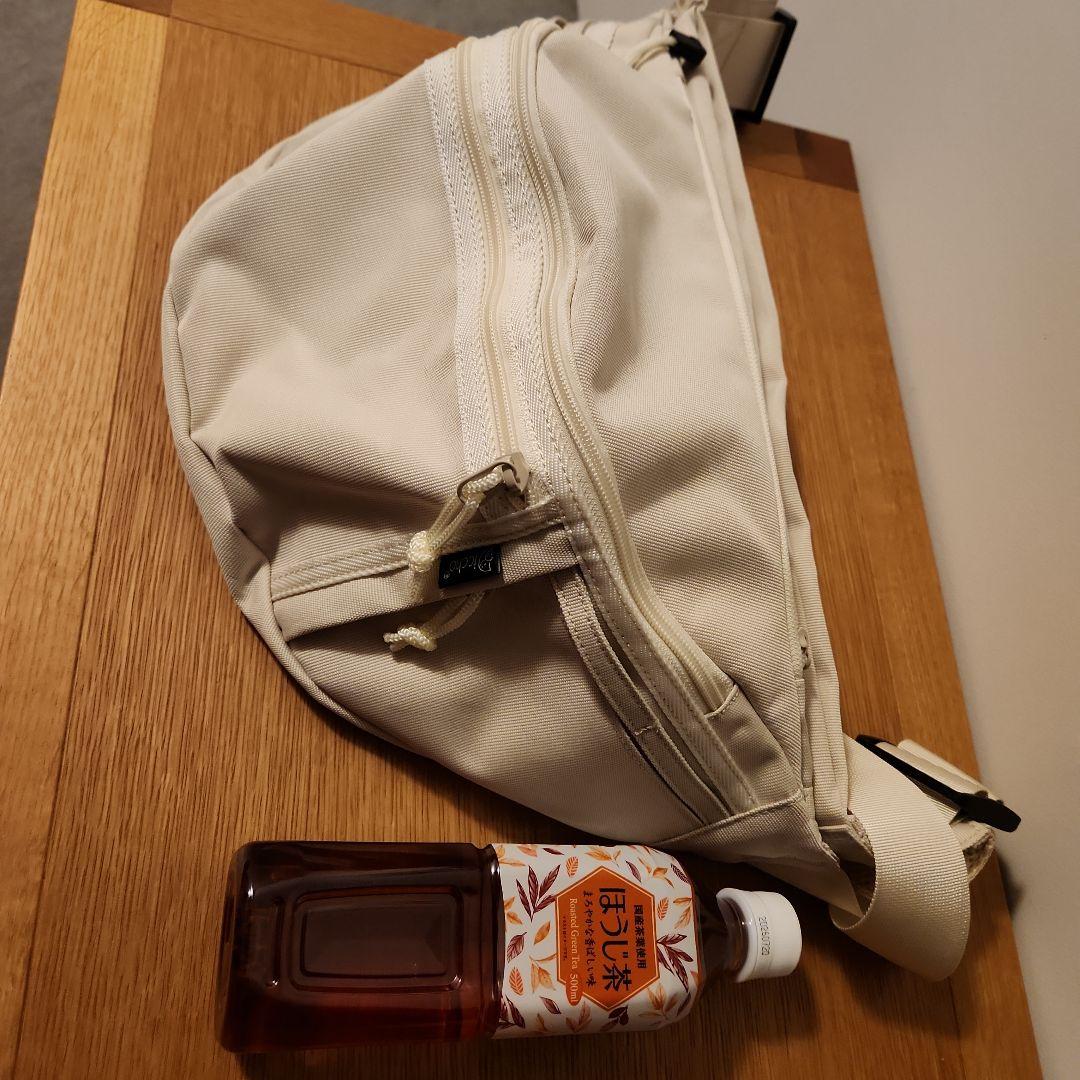 【新品】Hug育バッグ DDicchoヒップシート　アイボリー