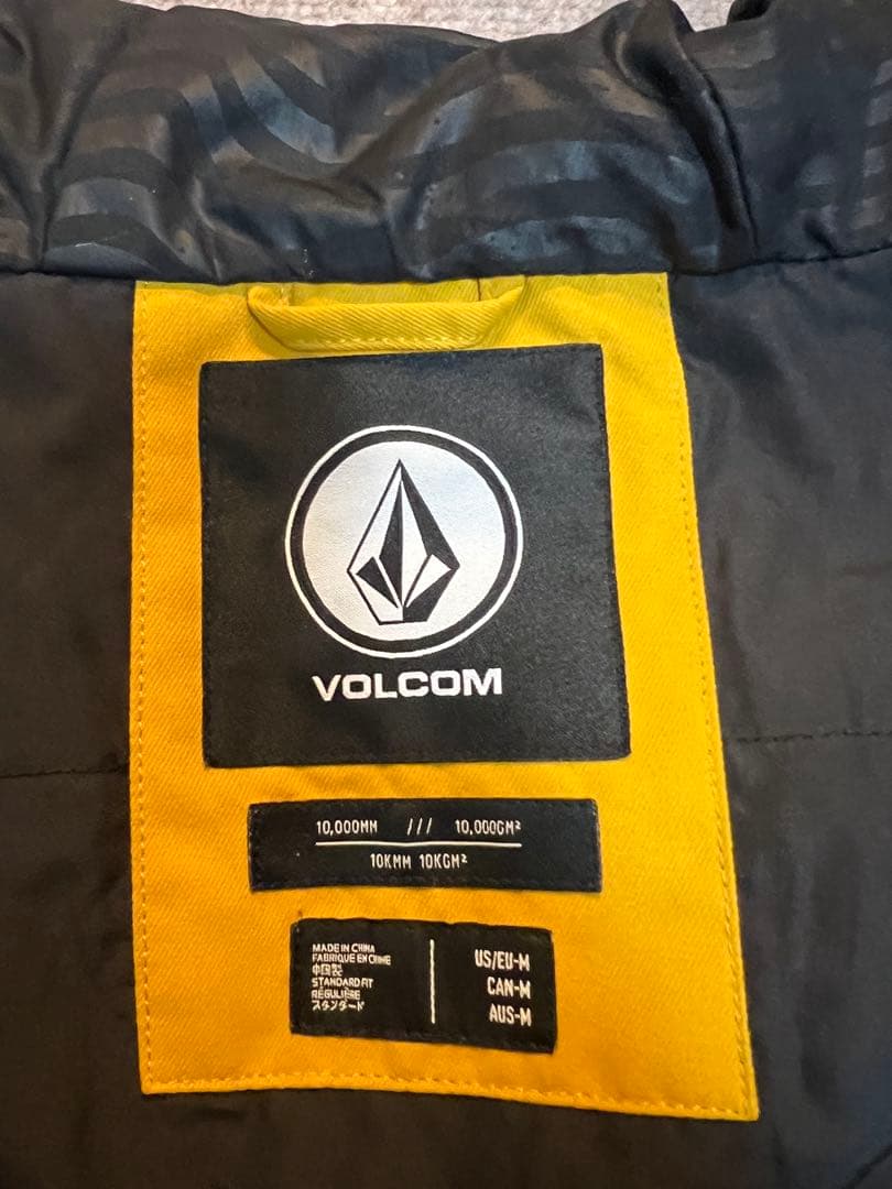 VOLCOMボルコム　スノーボードウェア 上下セット