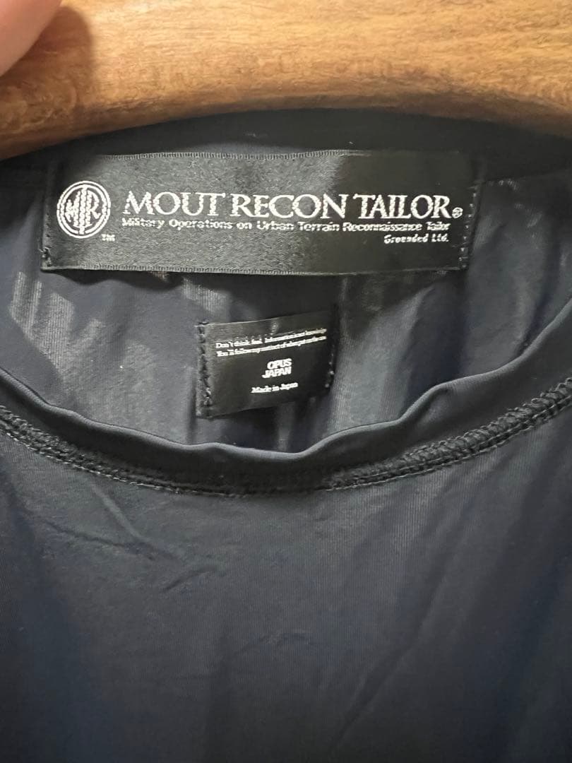 R*@様 MOUT RECON TAILOR ブラック Tシャツ