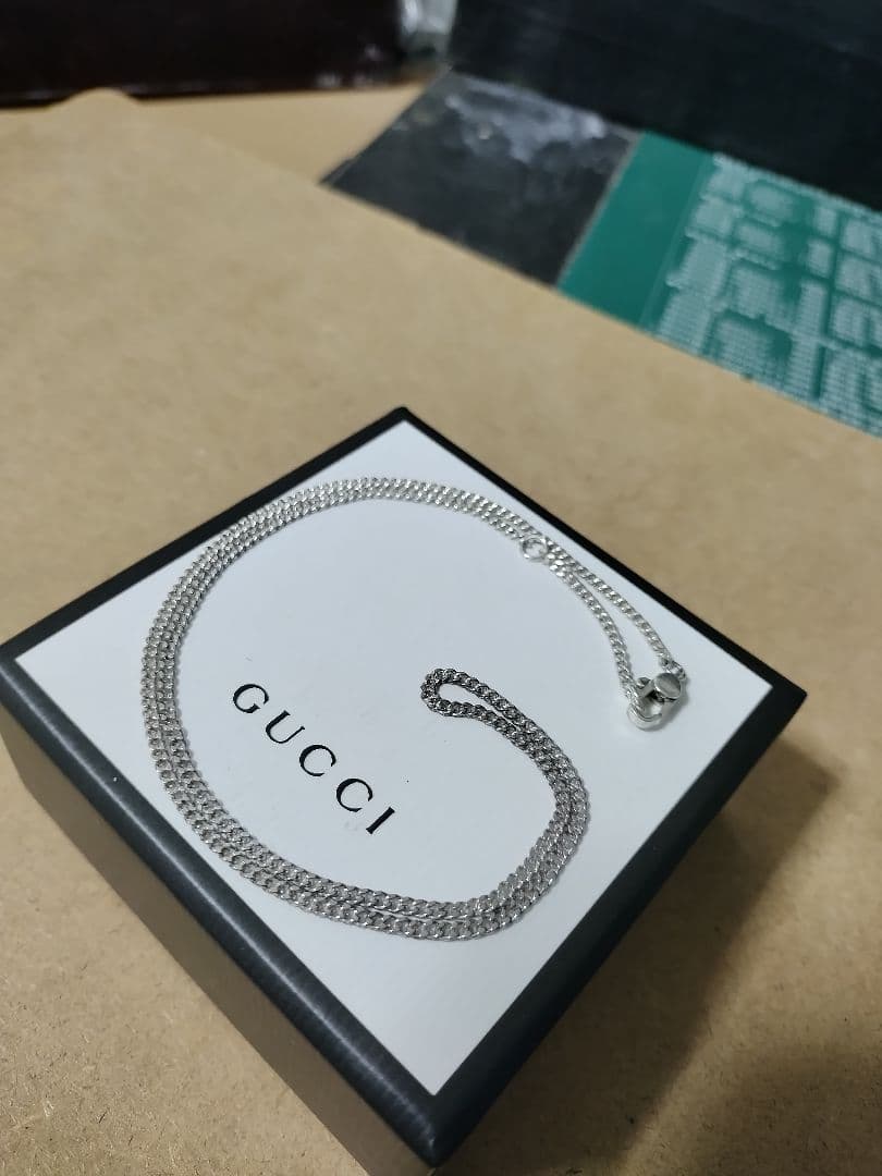 良好品 GUCCIグッチ シルバー925チェーンネックレス 高級感あり 箱等付