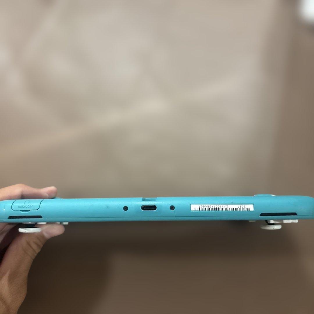 任天堂☆スイッチライト☆ジャンク品　[お値下げ可能]