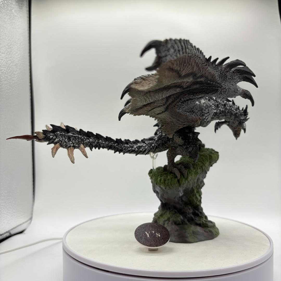 カプコン モンスターハンター クリエイターズモデル 銀火竜リオレウス フィギュア