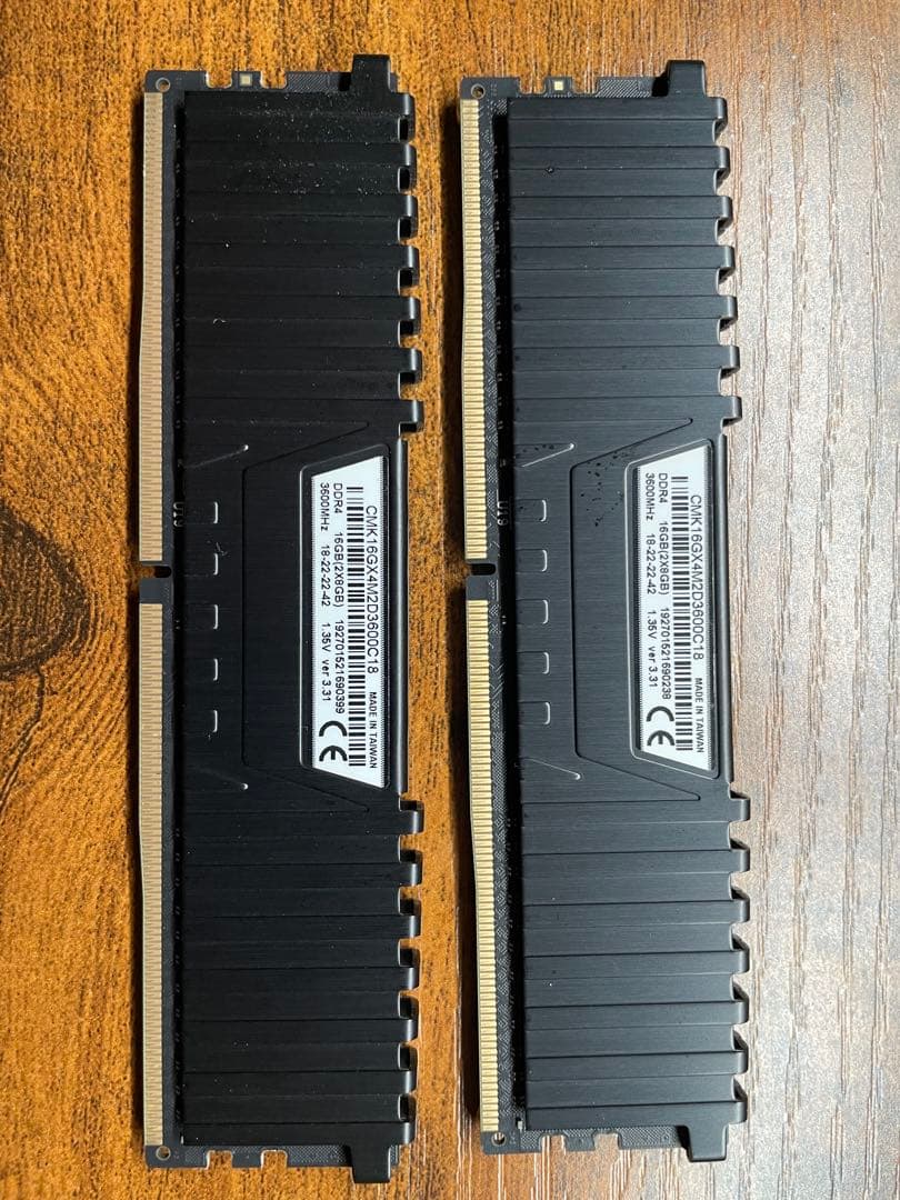 VENGEANCE LPX DDR4 8GBx2枚