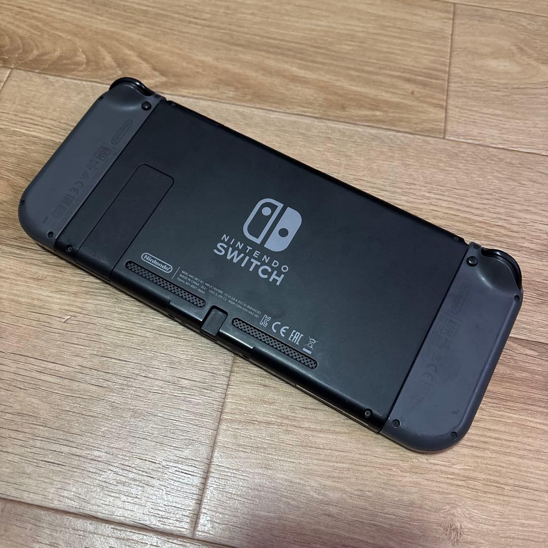 Nintendo Switch本体（microSDカード付き）