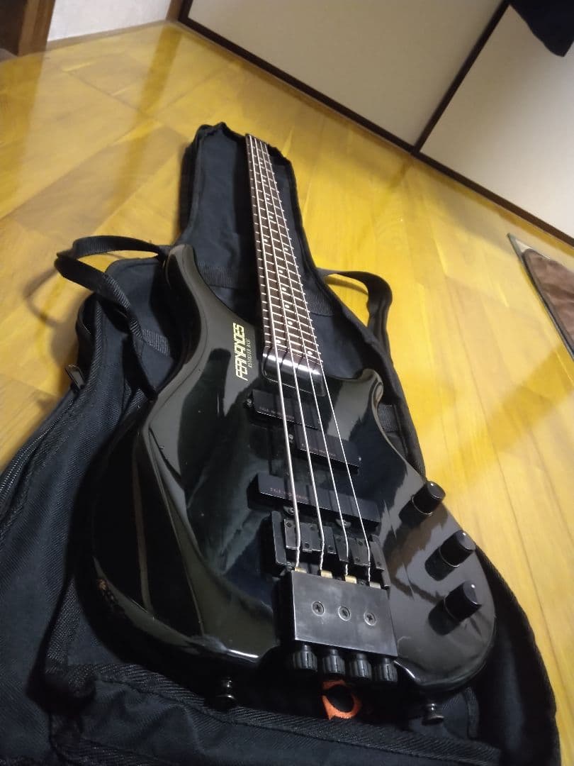フェルナンデス　ヘッドレス ベース　FRB-65HL　実働　BOOWY 松井恒松