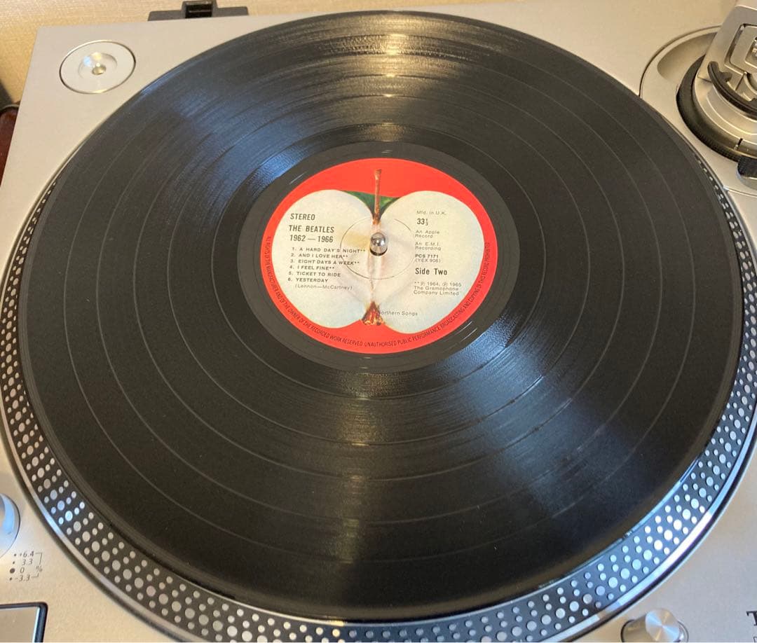 The Beatles 1962-1966 赤盤UKオリジナルレコード　超初期盤