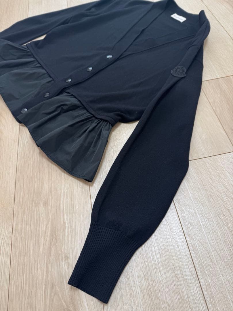 や*ん様 モンクレール　MONCLER カーディガン　ペプラム　フリル　ブラック