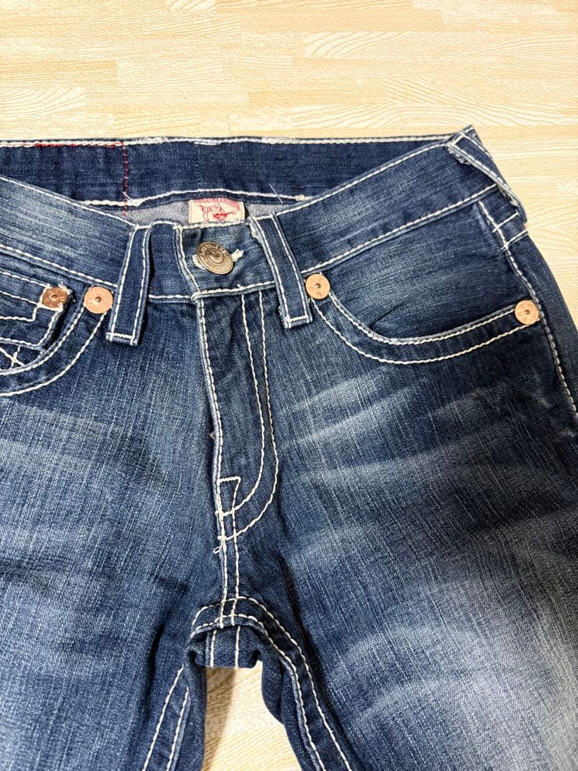 TRUE RELIGION デニム　ROW 31 SEAT 33