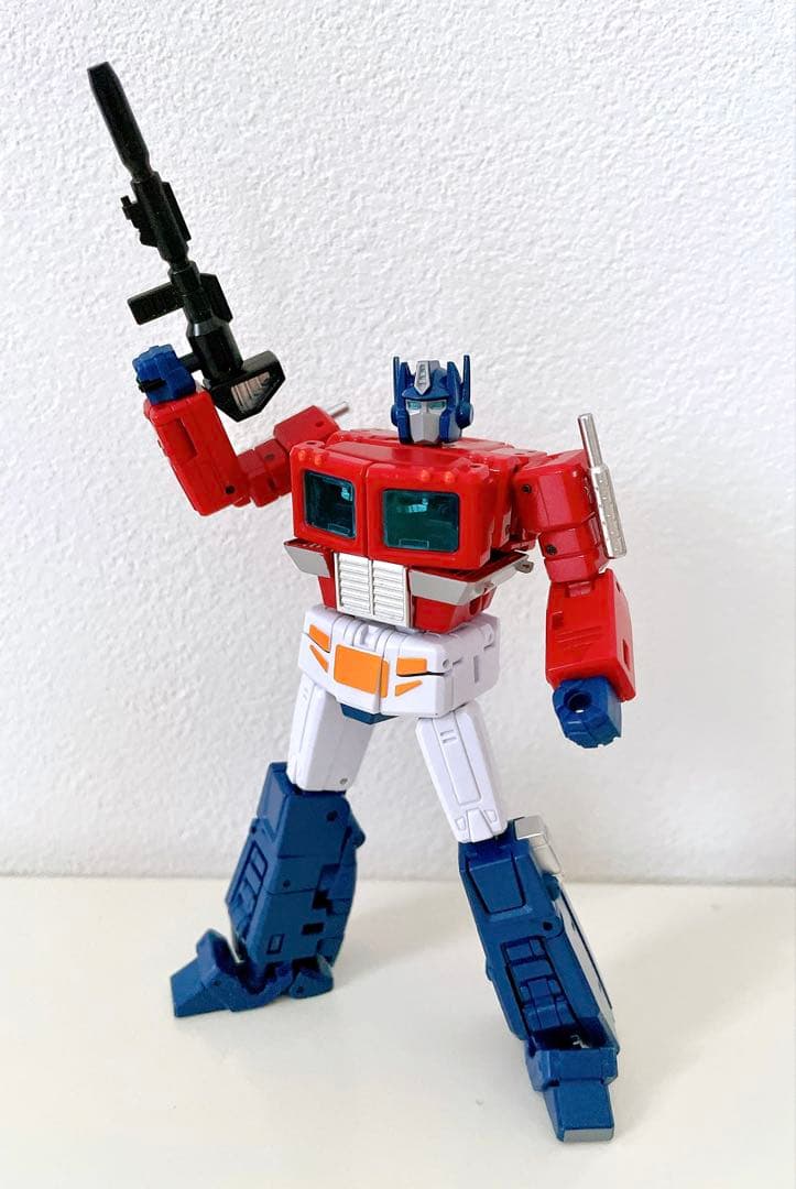 【非正規】 トランスフォーマー G1 コンボイ (オプティマスプライム)っぽい人