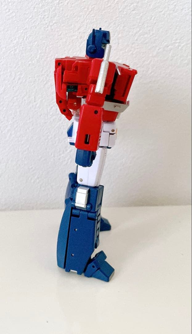 【非正規】 トランスフォーマー G1 コンボイ (オプティマスプライム)っぽい人