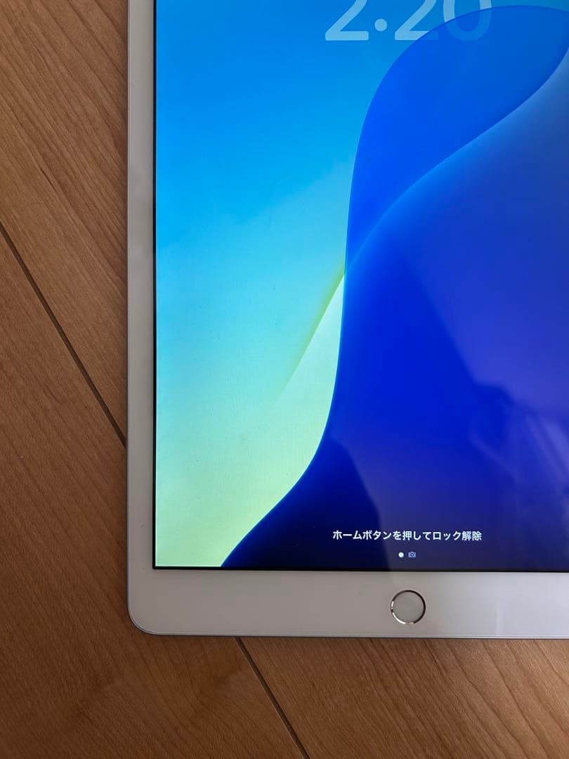 美品Apple iPad 本体　第7世代　128GB 箱付き