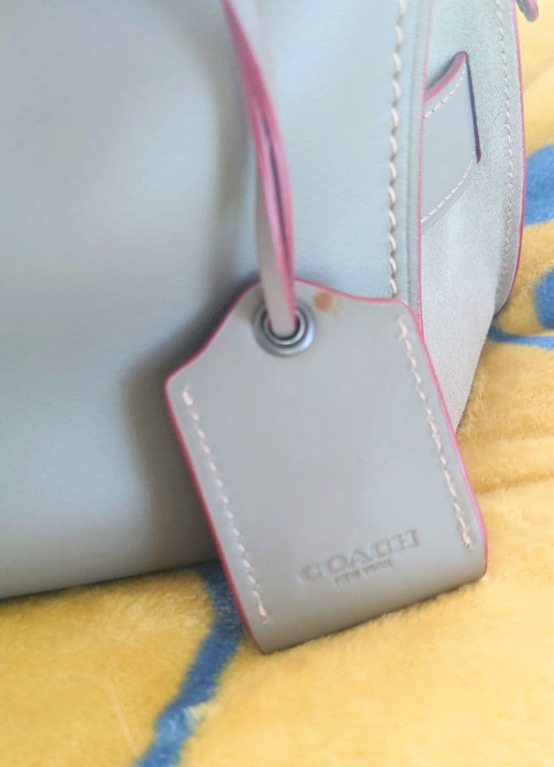 COACH グレーレザー スエード ボストンバッグ ショルダーストラップ付き