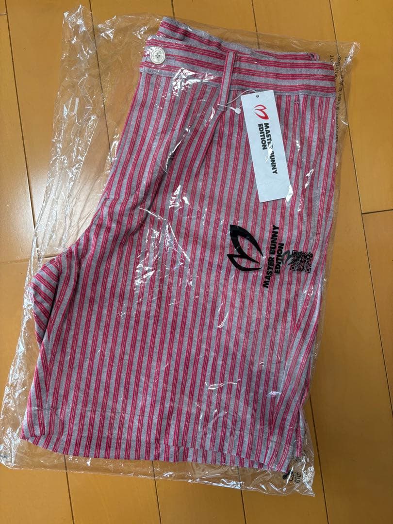 マスターバニー新品タグ付⭐︎stripeショートパンツ⭐︎サイズ6