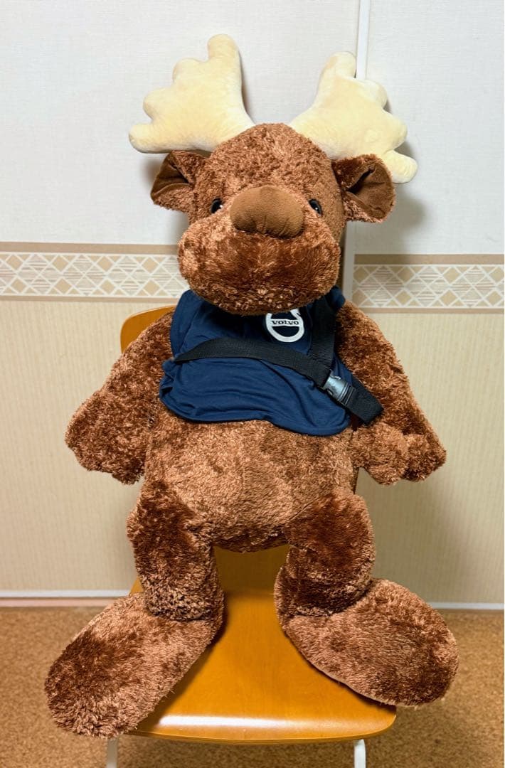 非売品　VOLVOエルク　ぬいぐるみ　特大