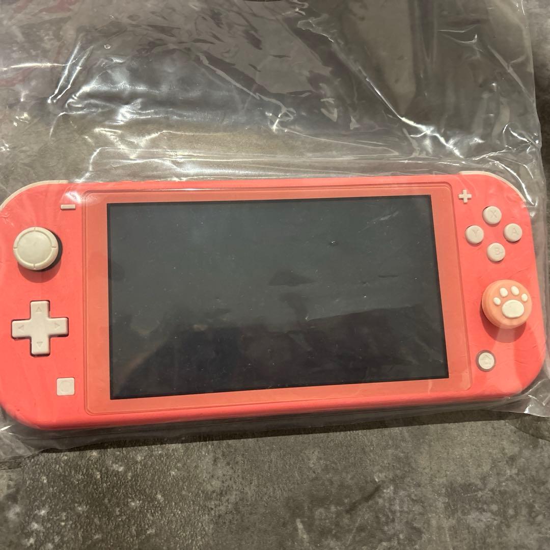 Switch Lite コーラル　スウィッチライト　Nintendo