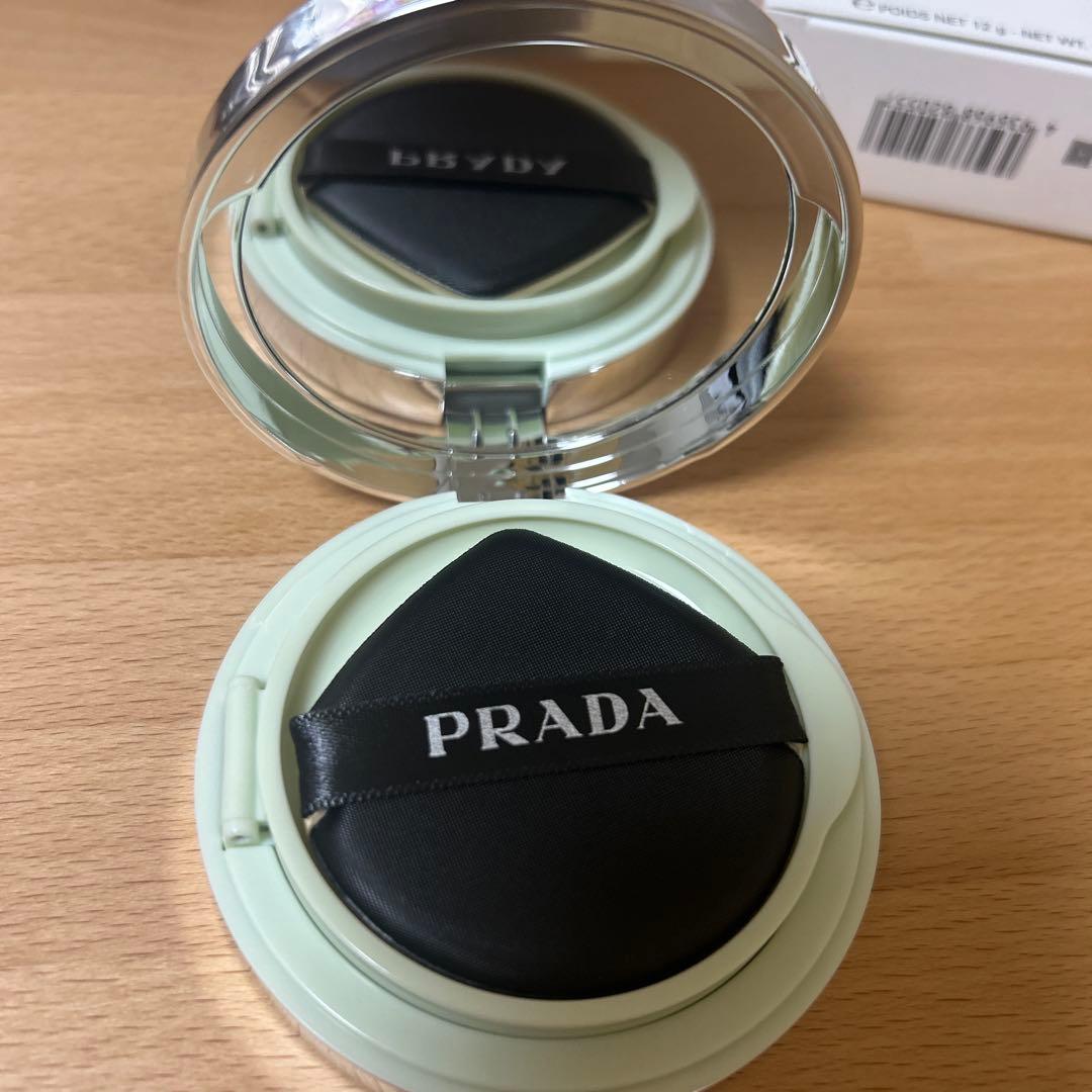 PRADA リヴィール　メッシュ　クッション　ファンデーション