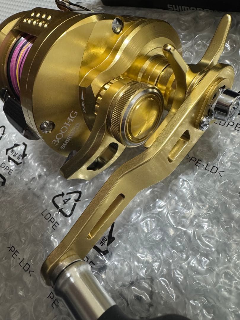 SHIMANO OCEA CONQUEST 300HG 新品　未使用