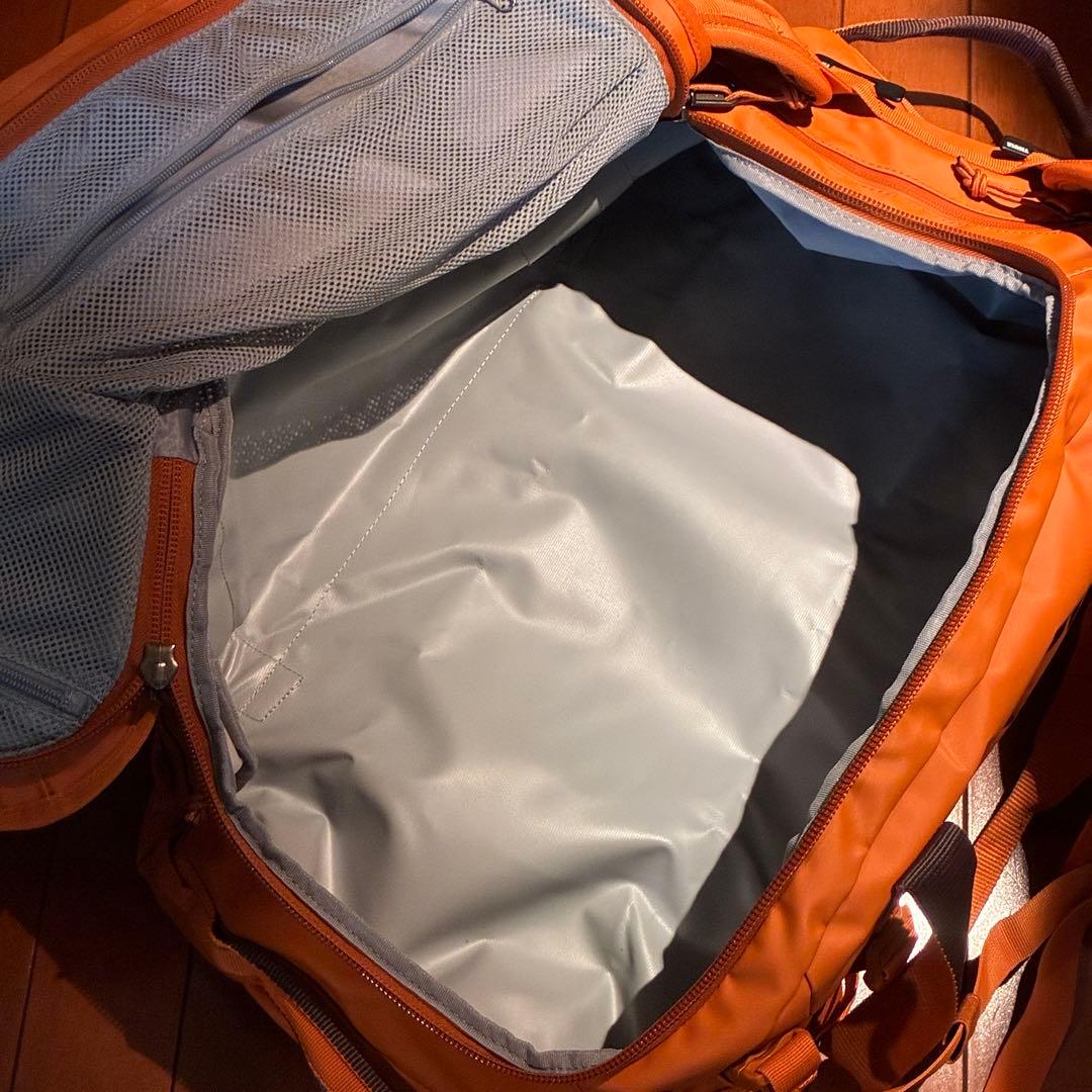 THULE Chasm S ダッフルバックパック 40リットル 中古品