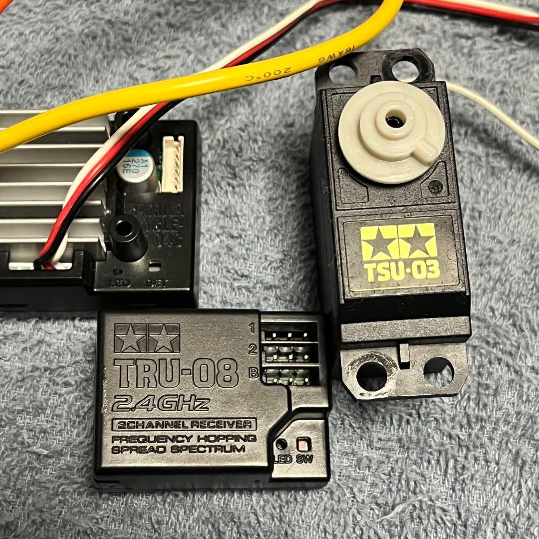 た*読様 中古ラジコンパーツセット。モーター3種・バッテリー2種・受信機・サーボ