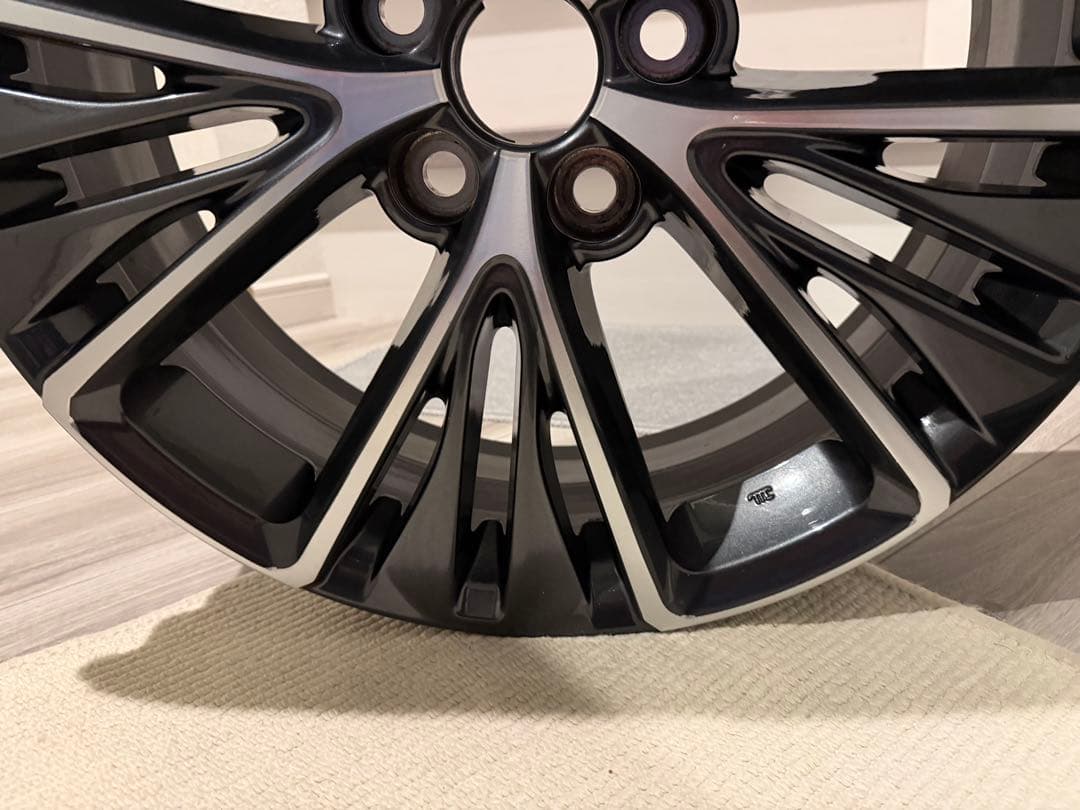 トヨタ　60 プリウス　ZVW60 MXWH60 純正アルミホイール #3