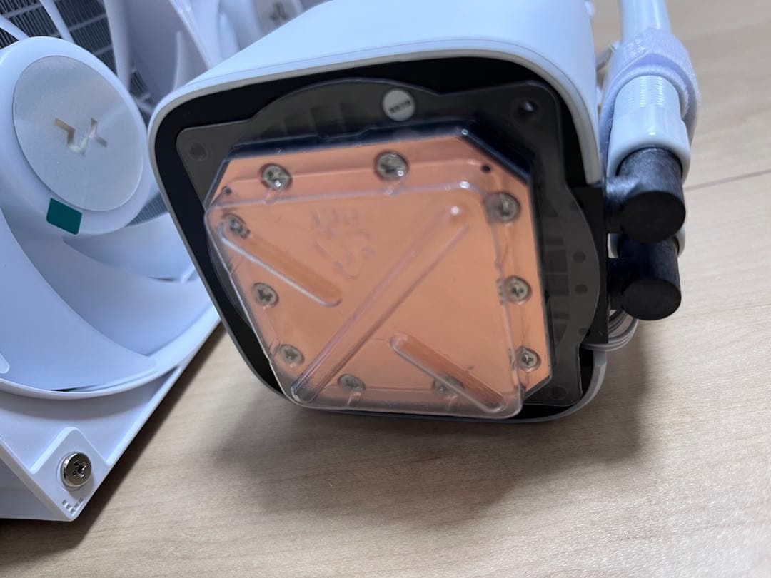 DEEPCOOL LE360 WH V2 CPU水冷クーラー 未使用に近い