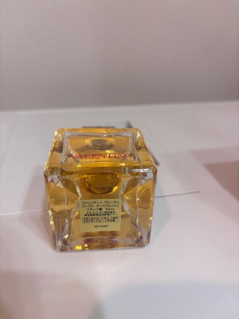 【50ml】VALENTINO ヴォーチェ ヴィヴァ オードパルファン　50ml