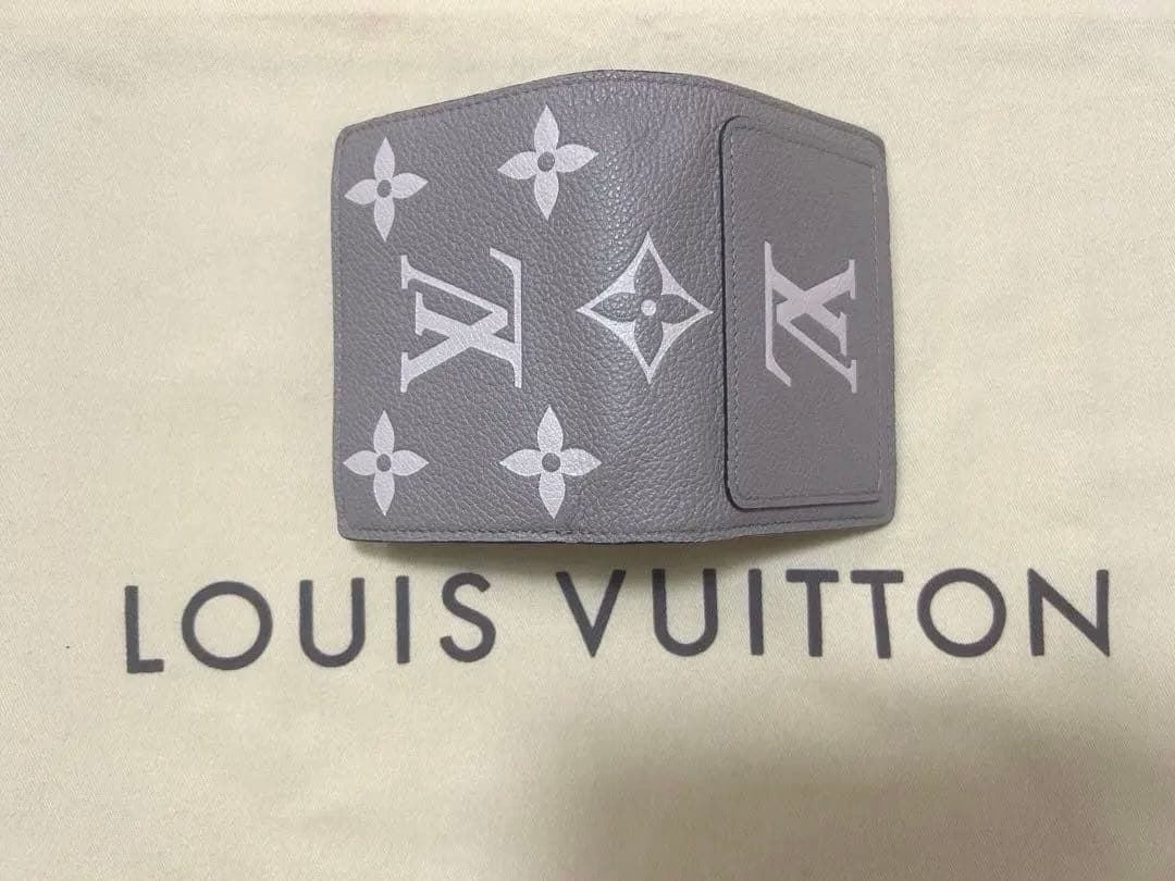 極美品Louis Vuitton 二つ折り財布 グレー ポルトフォイユ・クレア