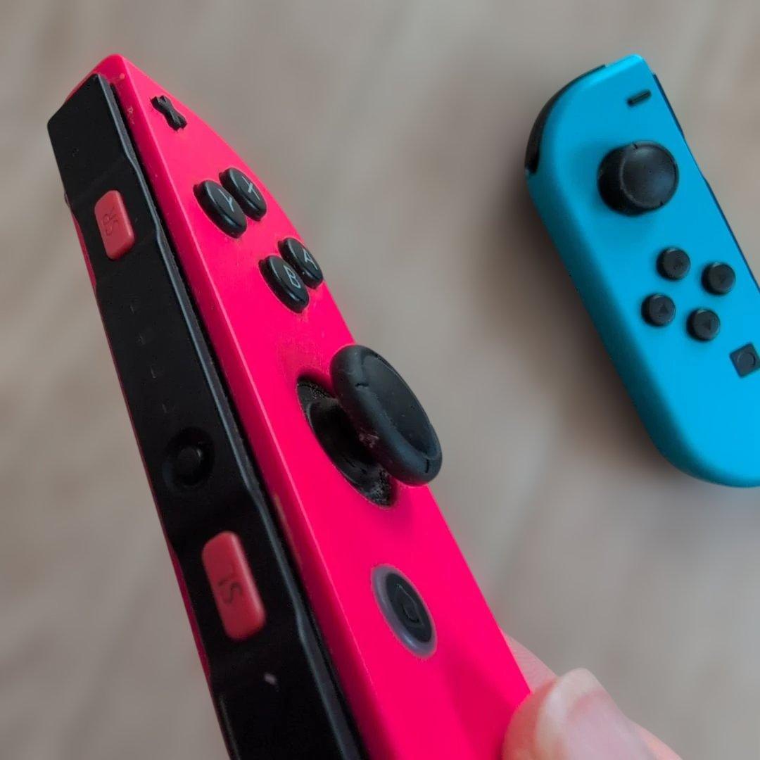 3連休限定お値下げ✨任天堂Switch 本体 スイッチ 持ち運び用ケース付き