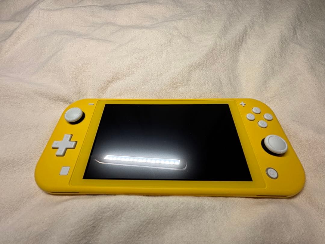 Nintendo Switch Lite イエロー 本体とケース付き 箱無し