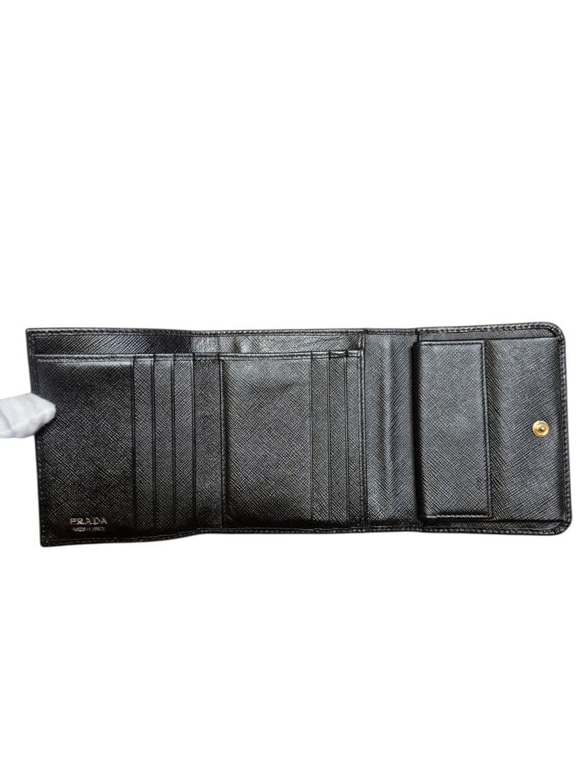 ＰＲＡＤＡ　プラダ　サフィアーノ　ゴールド金具　三つ折り財布 a