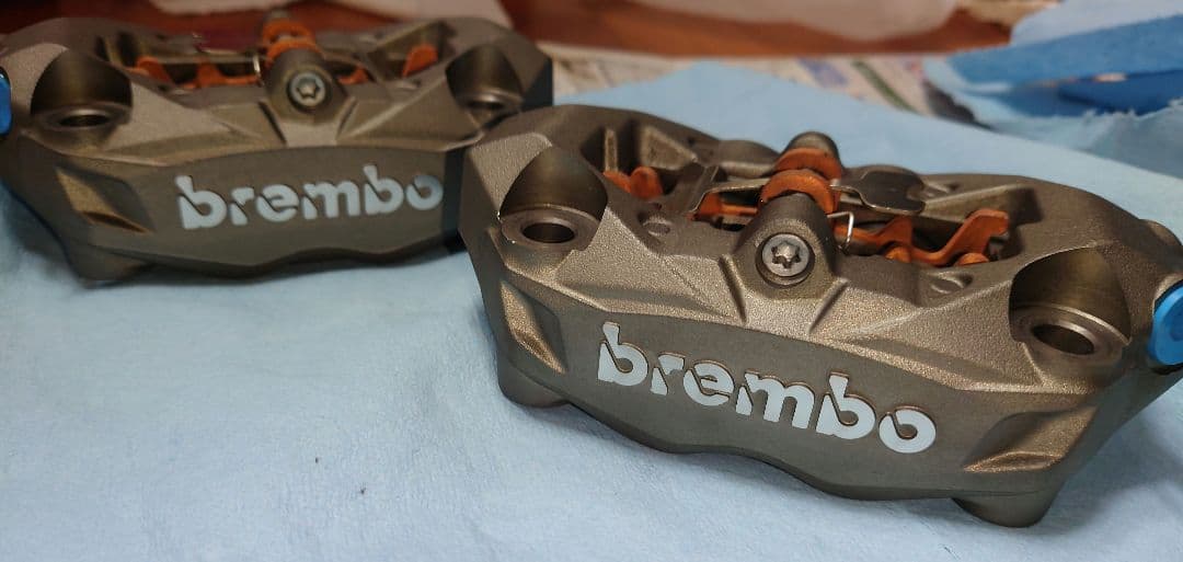 brembo Stylema M4.32 モノブロックキャリパー 100mm
