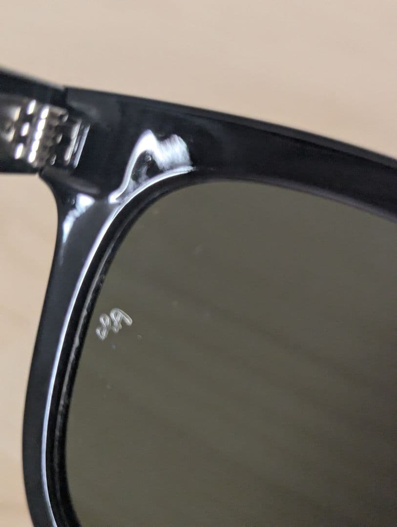 Ray-Ban RB 4260D サングラス ブラック