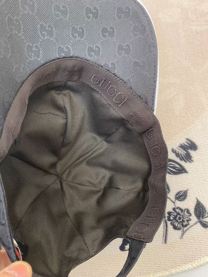 GUCCI ブラック ベースボールキャップ M