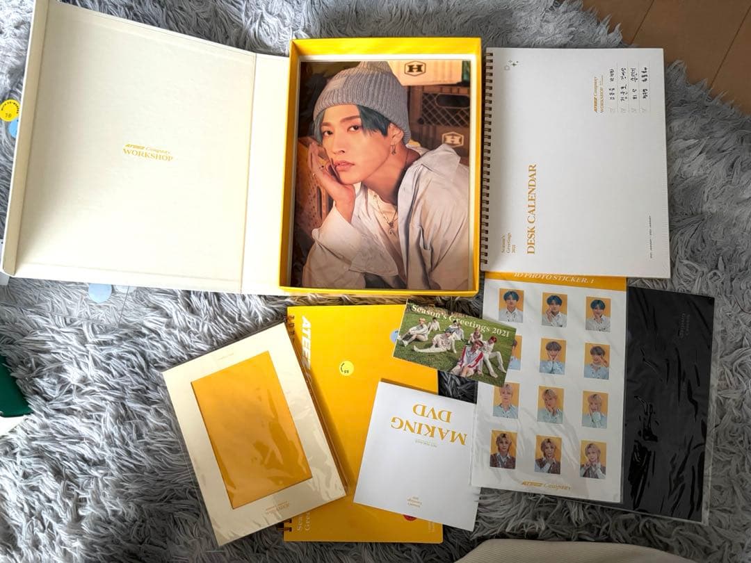 お得＊ATEEZ シーグリ3年分＋新品同様雑誌4種＋オマケ多数　アチズ