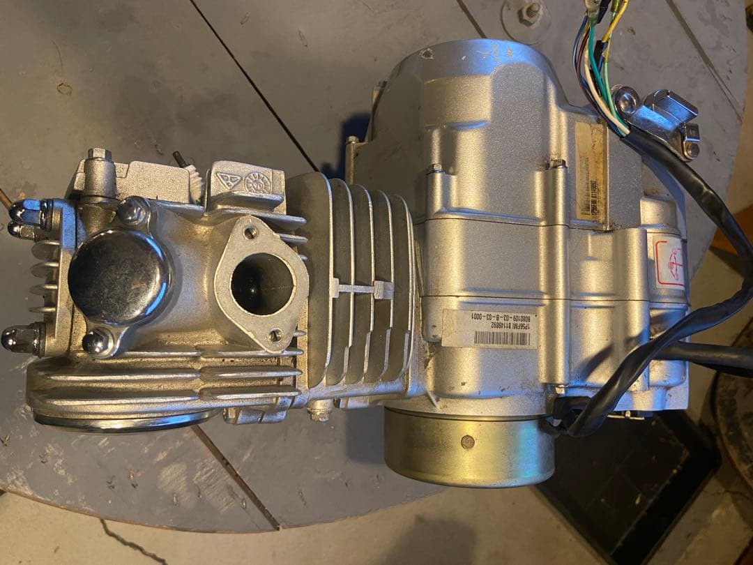 【seishuuisa】　　　125cc エンジン