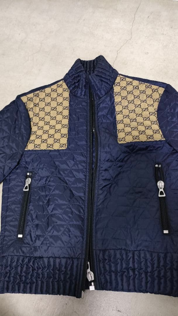 Gucci GGロゴキルティングジャケット