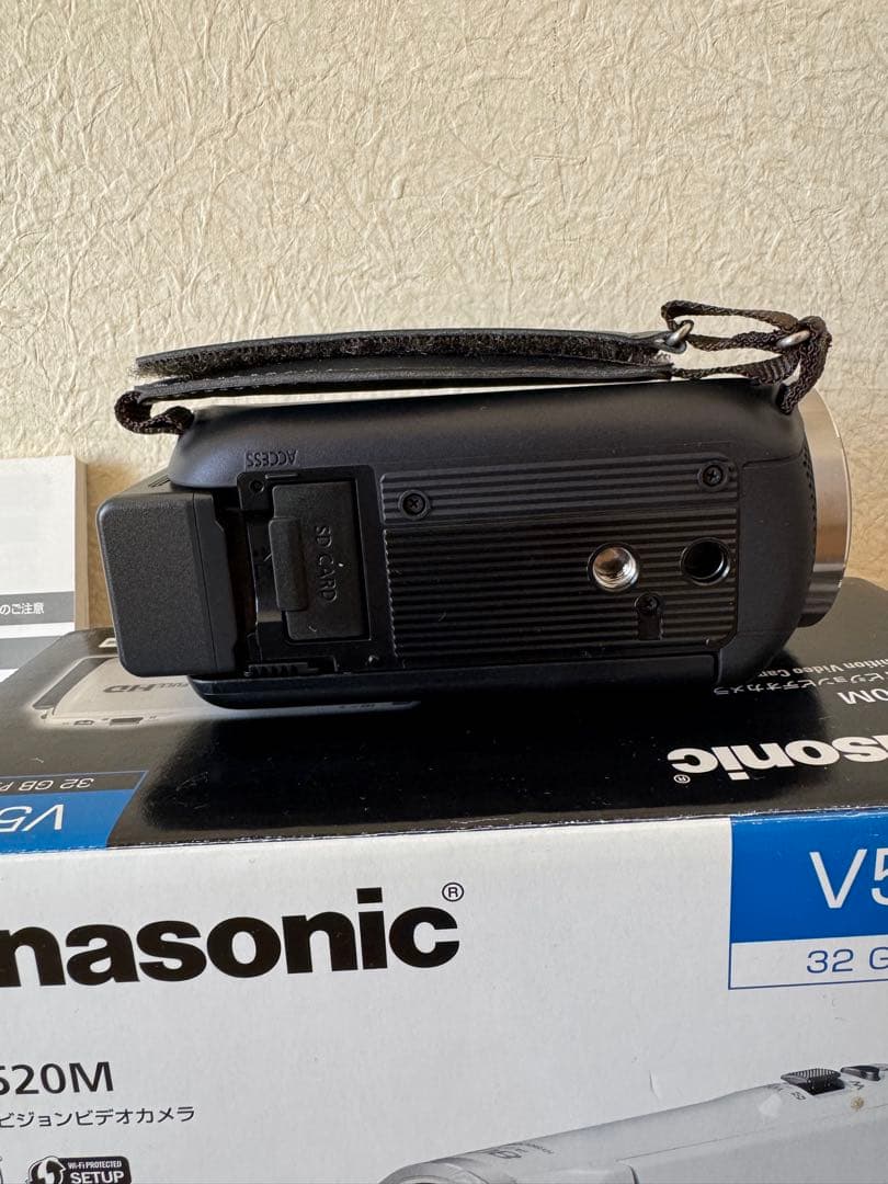 ビデオカメラ　Panasonic HC-V520M 32GB ブラック