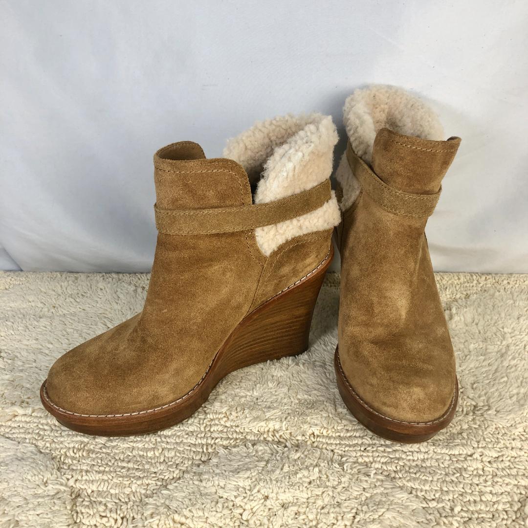 ★美品★　UGG ムートンブーツ 24㎝　スエード　ウェッジヒール ブーツ