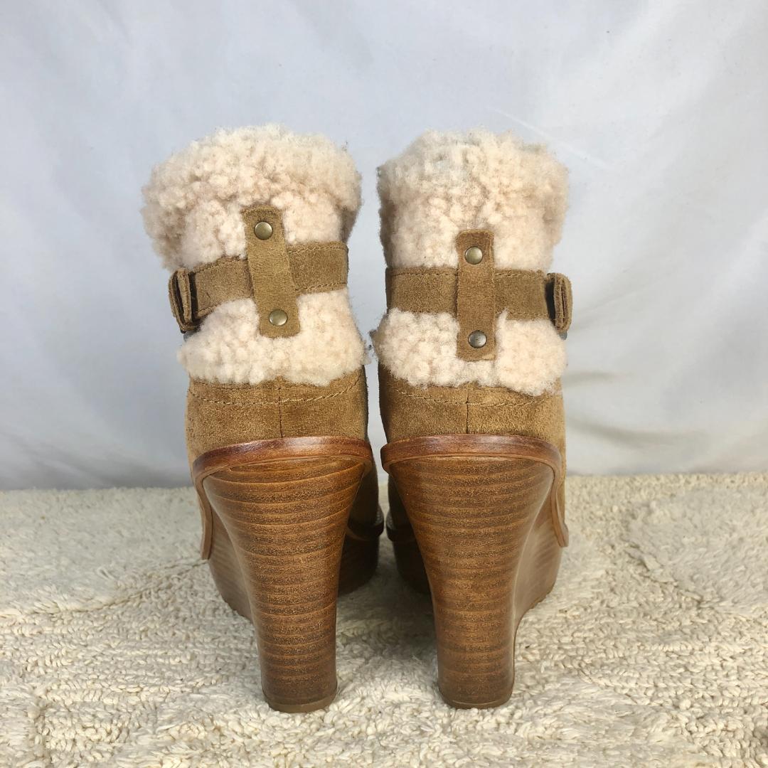 ★美品★　UGG ムートンブーツ 24㎝　スエード　ウェッジヒール ブーツ