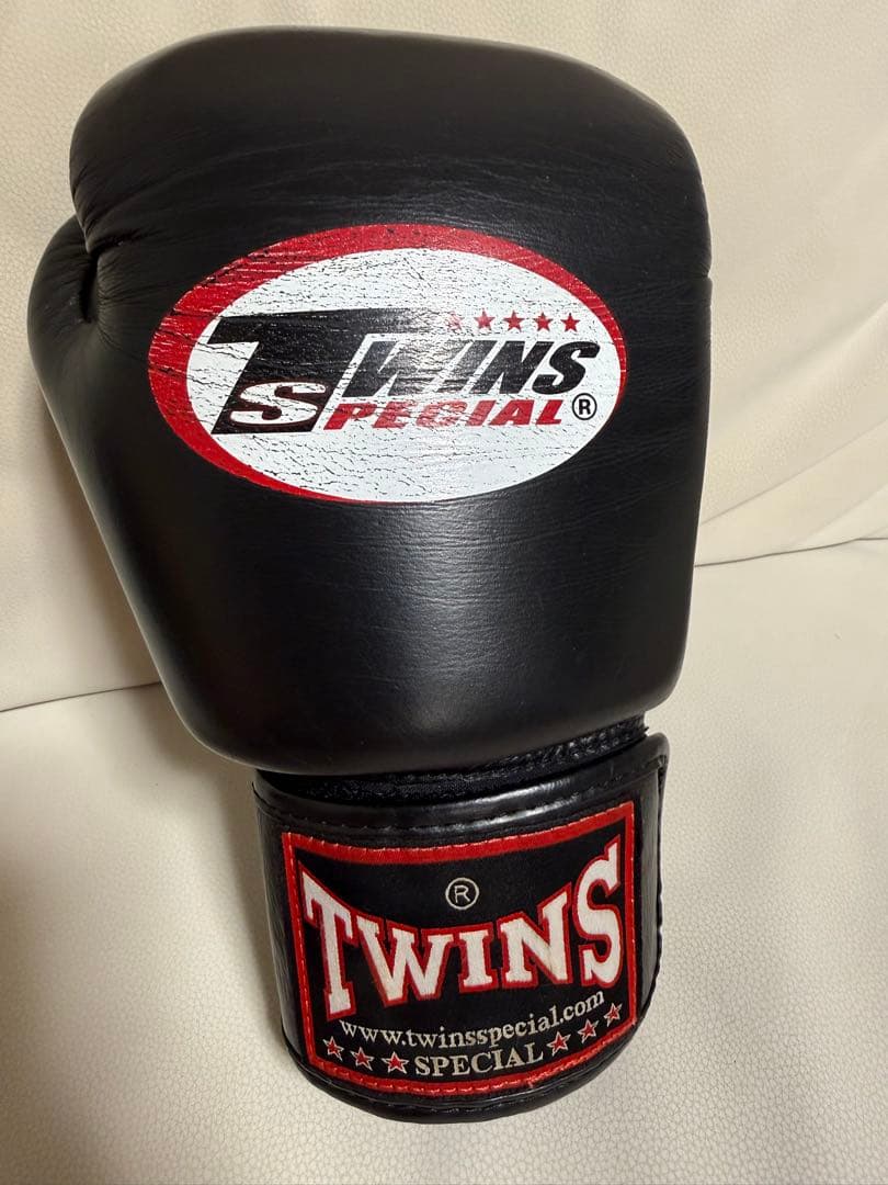 【週末限定値下げ！】TWINS SPECIAL ボクシンググローブ 12oz 黒