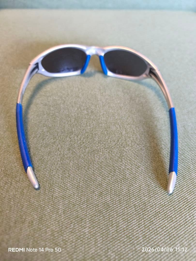 Oakley　サングラス