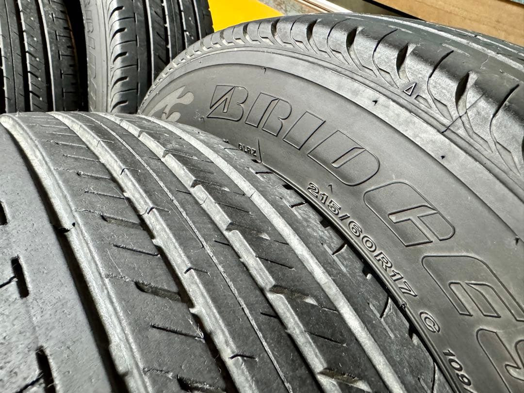 s　 GL-R 215/60R17 4本　ハイエース　キャラバンなど