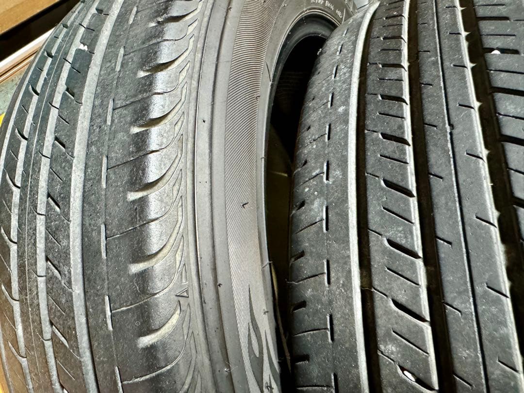 s　 GL-R 215/60R17 4本　ハイエース　キャラバンなど