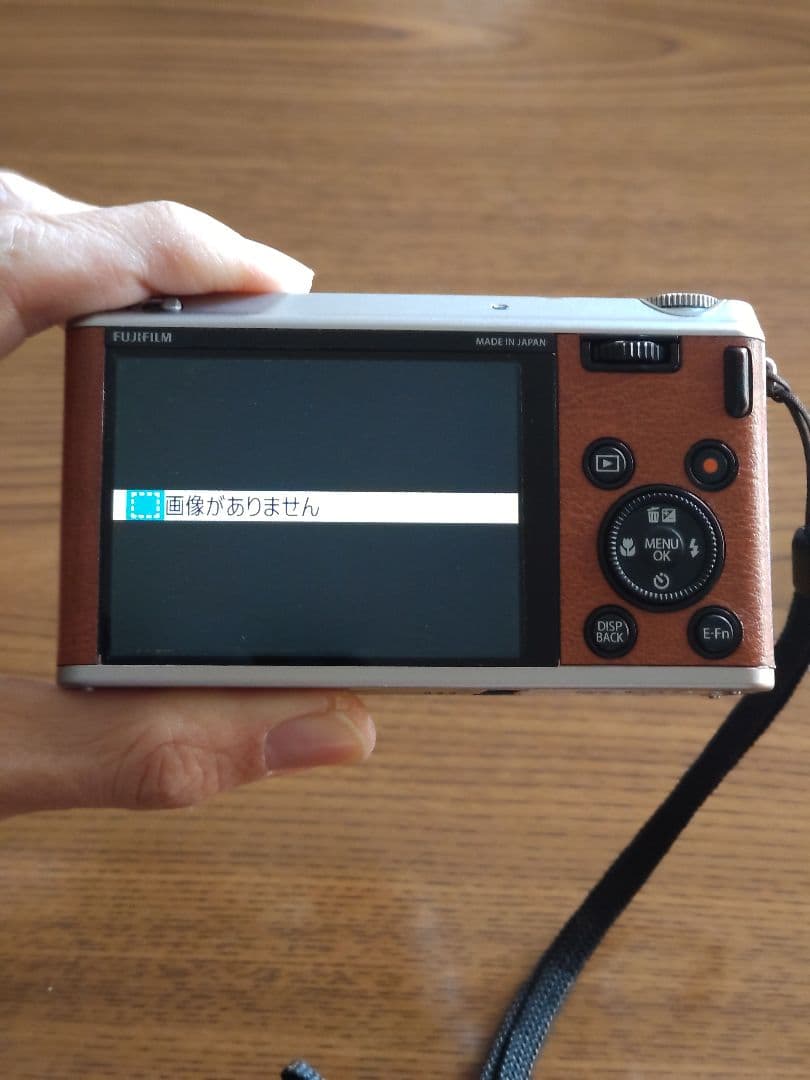 XF1 Fujifilm コンパクトデジタルカメラ（ジャンク）