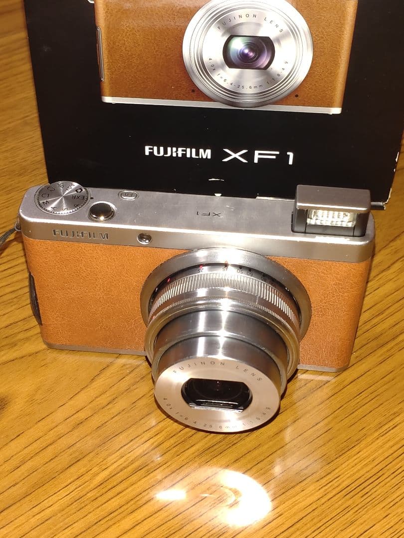 XF1 Fujifilm コンパクトデジタルカメラ（ジャンク）