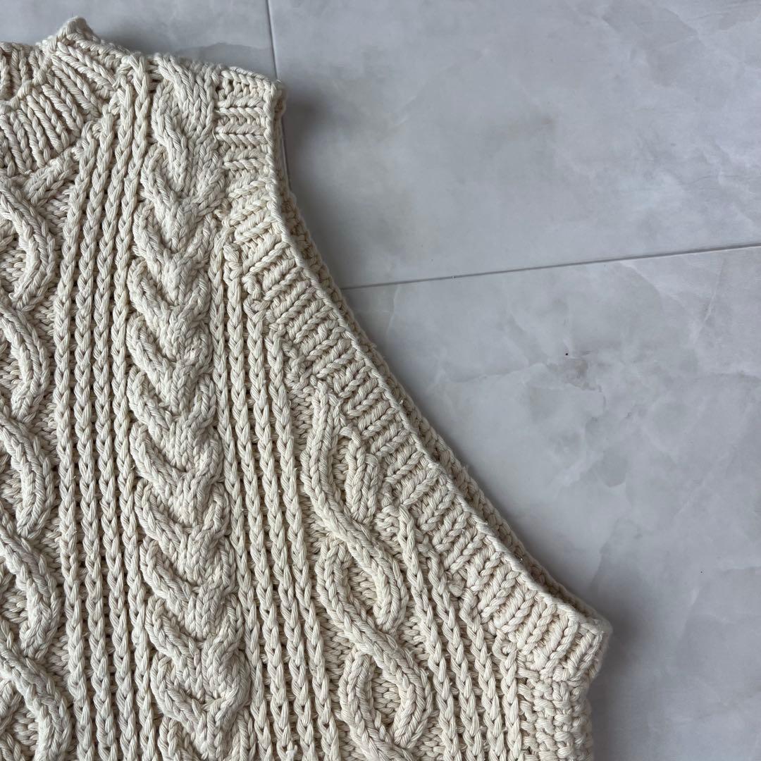 INVERALLAN ケーブル編みコットンニットベスト 手編み　ハンドメイド