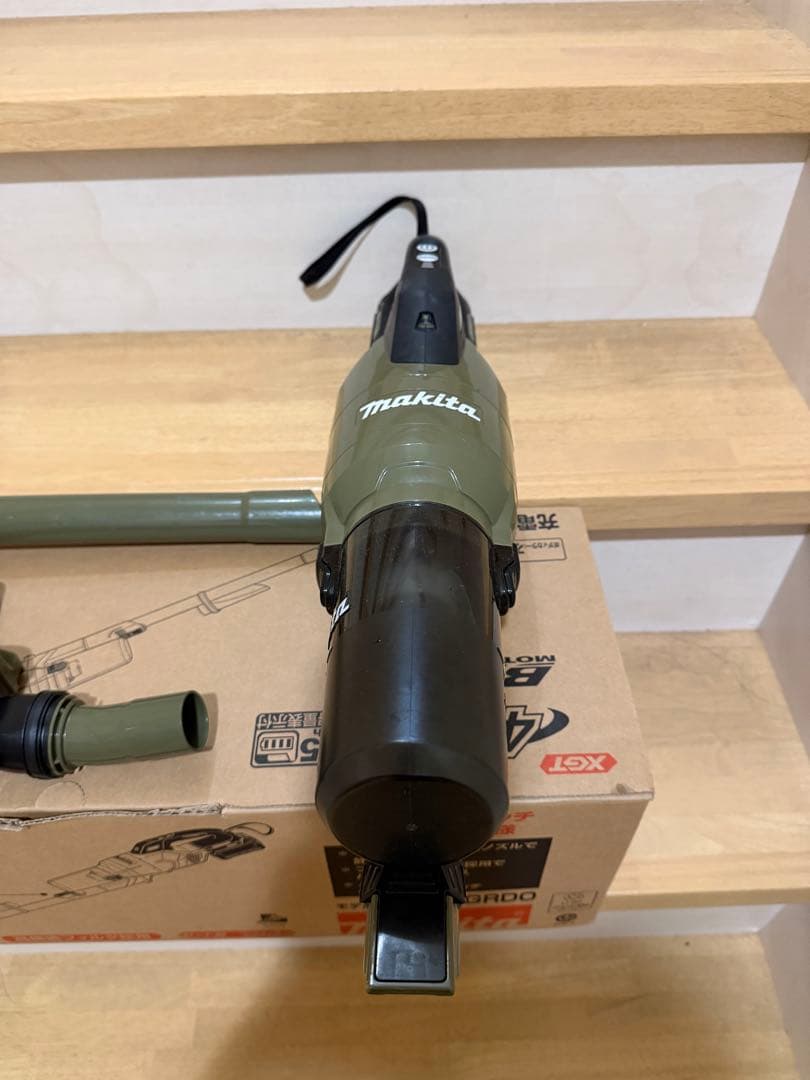 マキタ CL003GRD0 サイクロン 掃除機　オリーブ